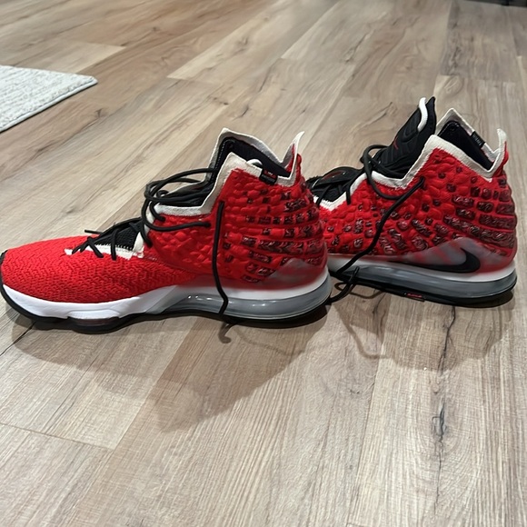 Nike Lebron 17 Uptempo - Picture 3 of 12